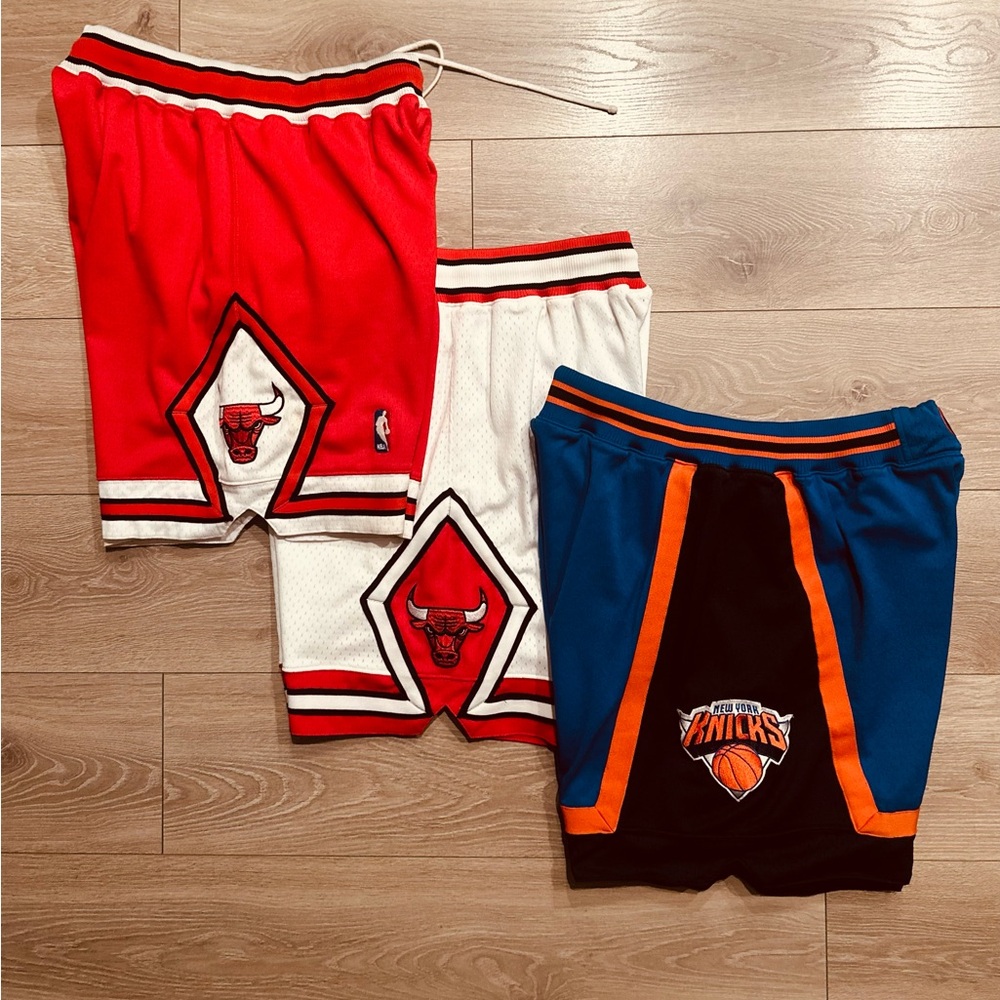 Mitchell & Ness Bulls Red White & Knicks Blue Orange Athletic Shorts